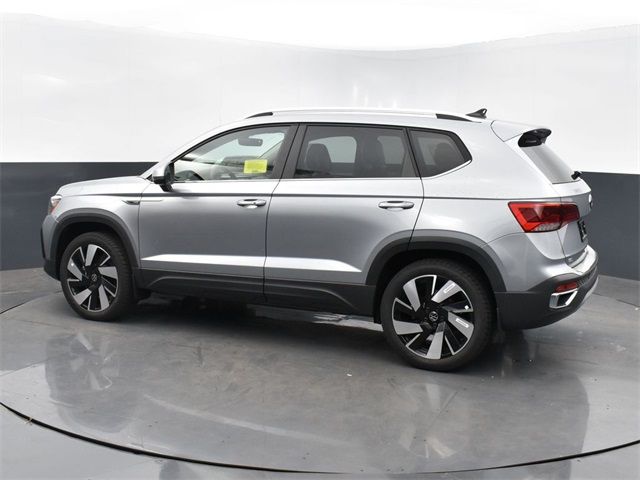 2024 Volkswagen Taos SEL