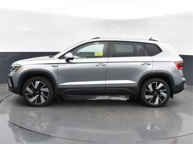 2024 Volkswagen Taos SEL