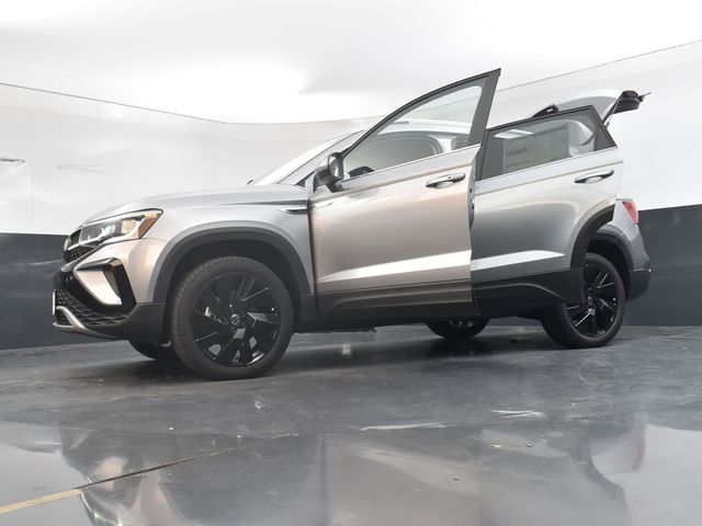2024 Volkswagen Taos SEL