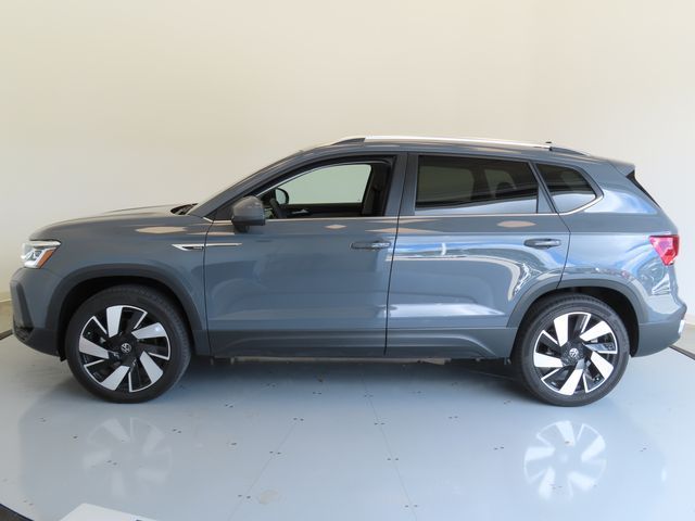 2024 Volkswagen Taos SEL