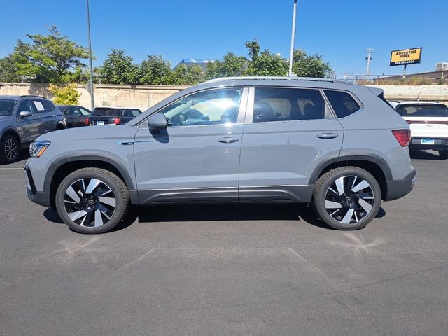 2024 Volkswagen Taos SEL