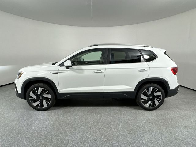 2024 Volkswagen Taos SEL