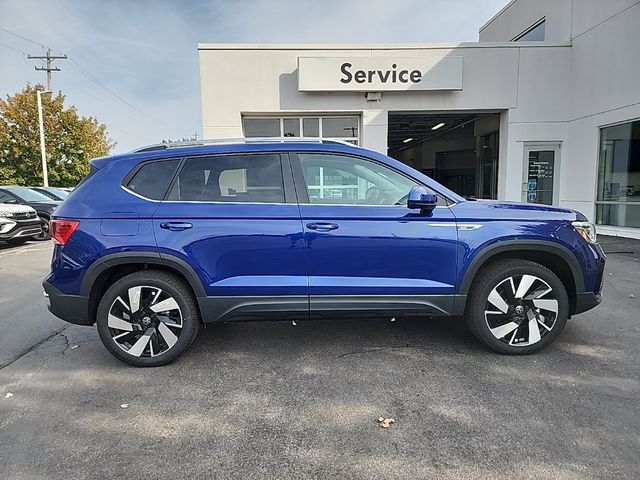 2024 Volkswagen Taos SEL