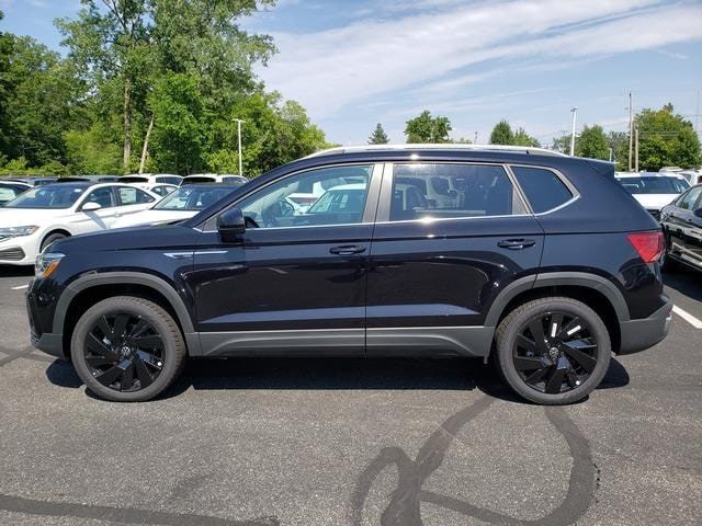 2024 Volkswagen Taos SEL