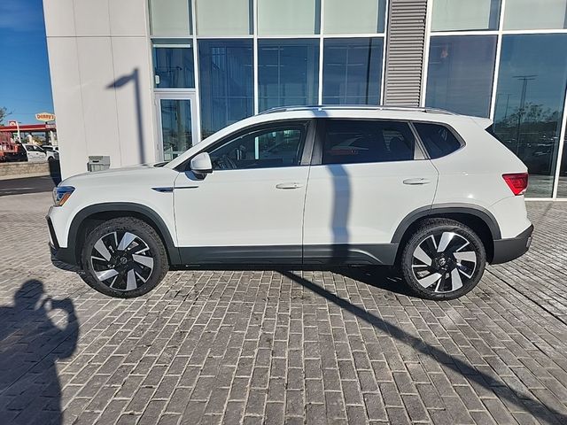 2024 Volkswagen Taos SEL