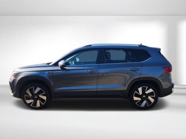 2024 Volkswagen Taos SEL