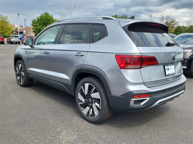 2024 Volkswagen Taos SEL