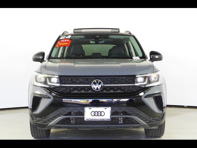 2024 Volkswagen Taos SE Black