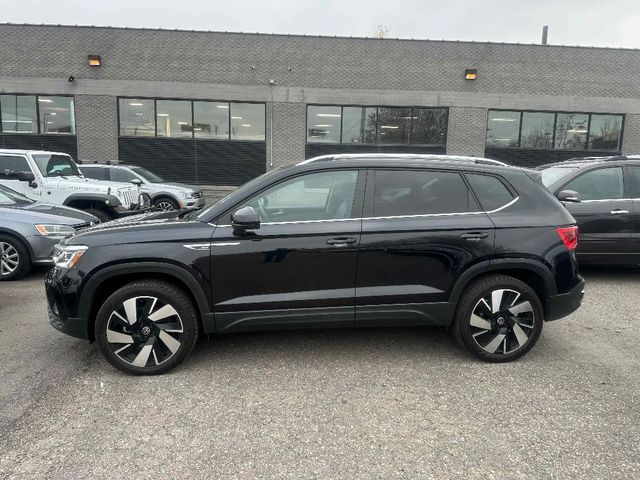 2024 Volkswagen Taos SEL