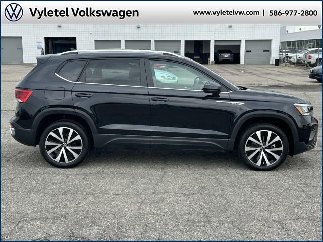 2024 Volkswagen Taos SE