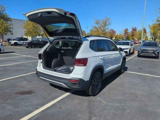 2024 Volkswagen Taos S