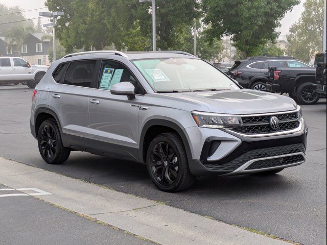 2024 Volkswagen Taos SE