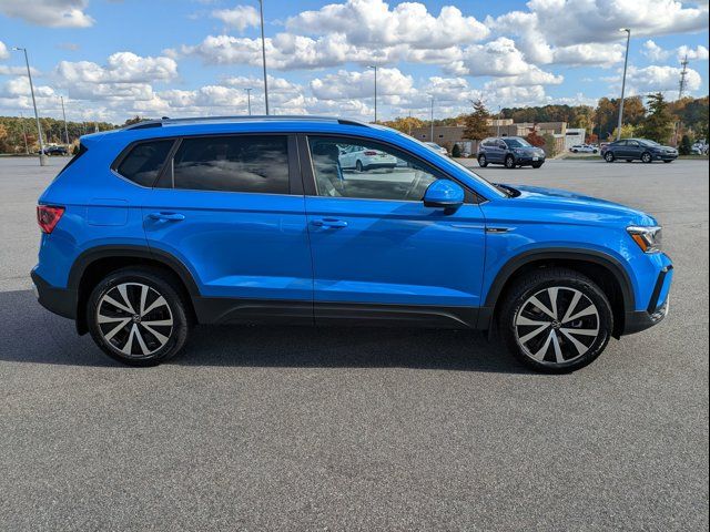 2024 Volkswagen Taos SE