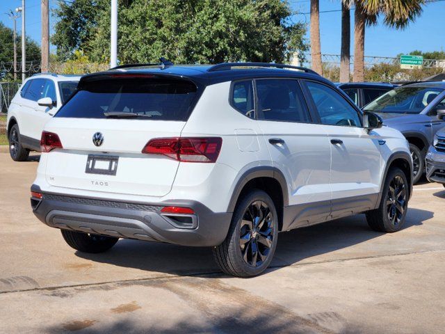 2024 Volkswagen Taos SE