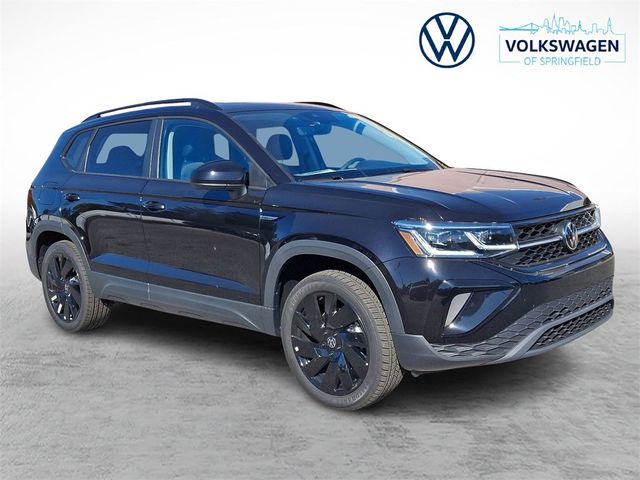 2024 Volkswagen Taos SE