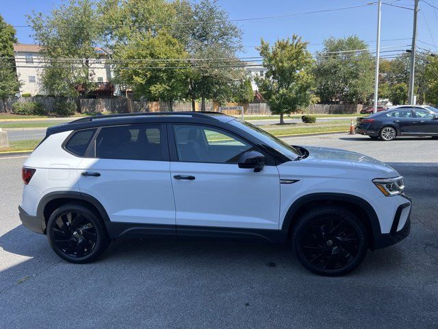 2024 Volkswagen Taos SE