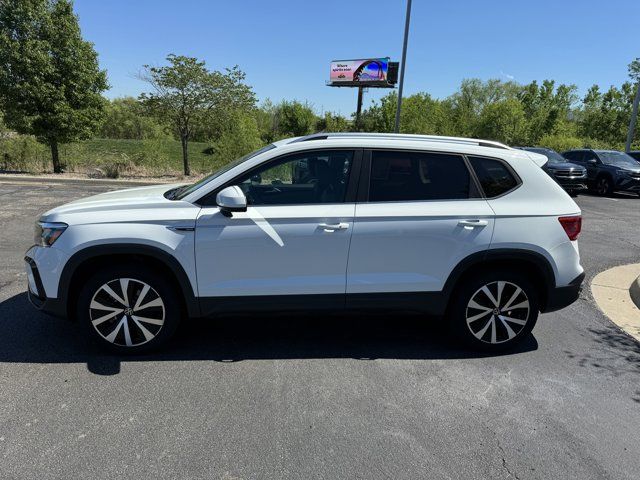 2024 Volkswagen Taos SE