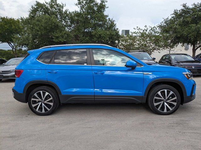 2024 Volkswagen Taos SE