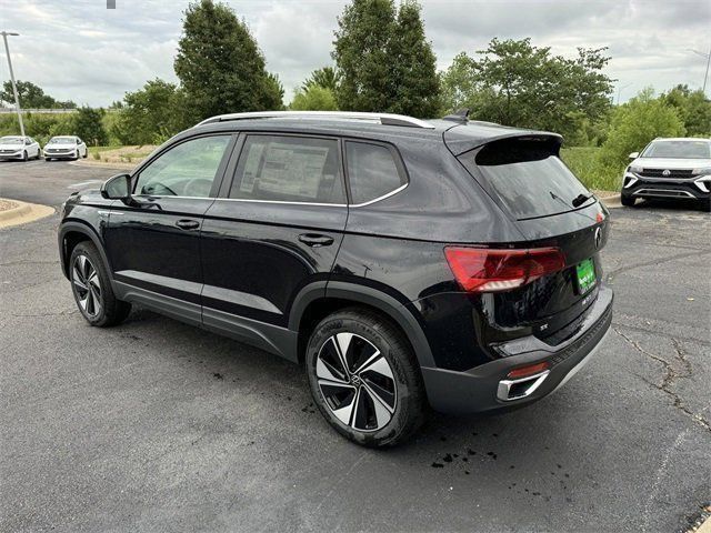 2024 Volkswagen Taos SE