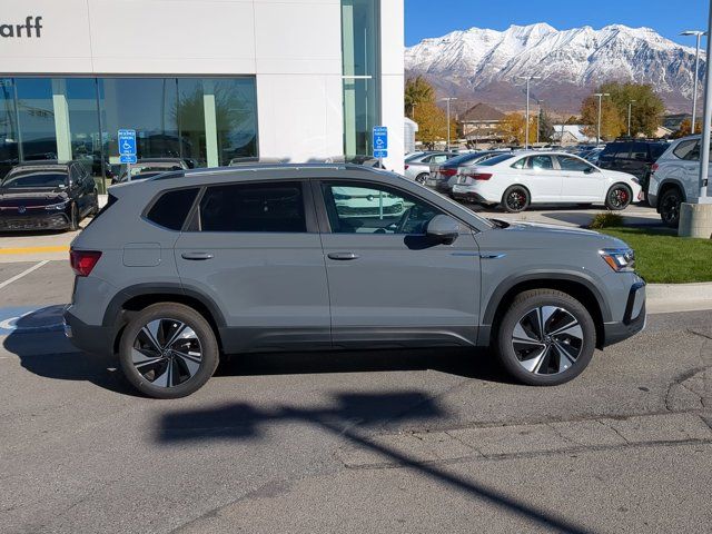 2024 Volkswagen Taos SE