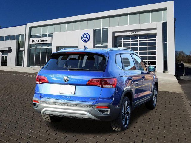 2024 Volkswagen Taos SE