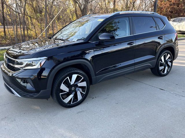 2024 Volkswagen Taos SEL