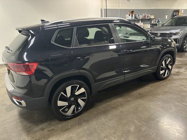 2024 Volkswagen Taos SEL