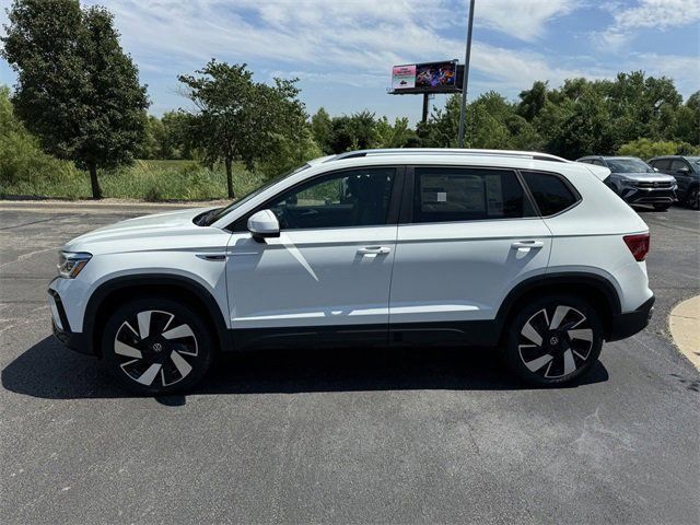 2024 Volkswagen Taos SEL