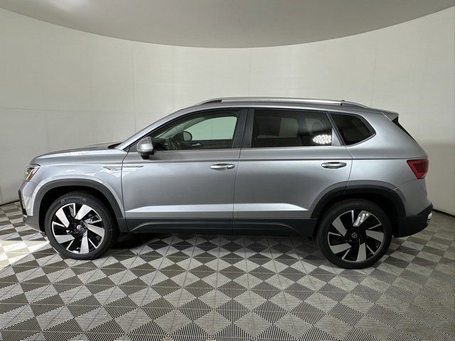 2024 Volkswagen Taos SEL