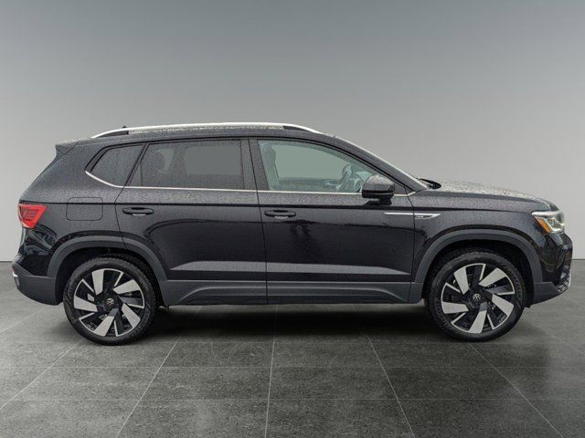 2024 Volkswagen Taos SEL