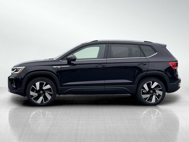 2024 Volkswagen Taos SEL