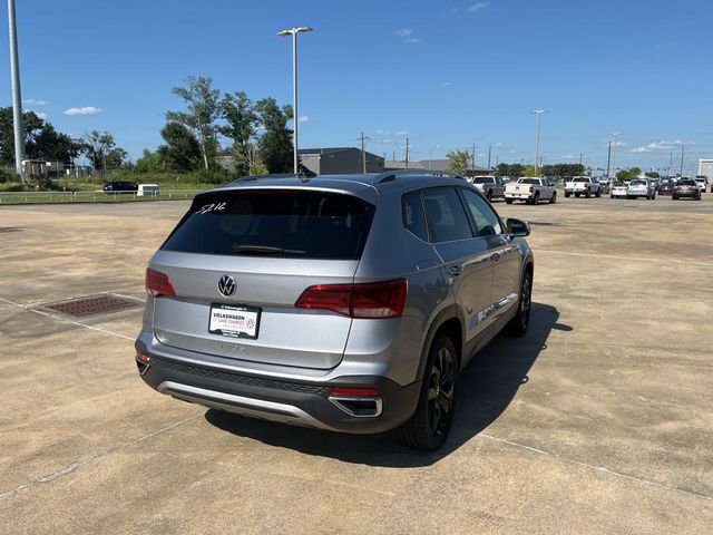 2024 Volkswagen Taos SE