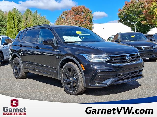 2024 Volkswagen Tiguan/Taos SE R-Line Black