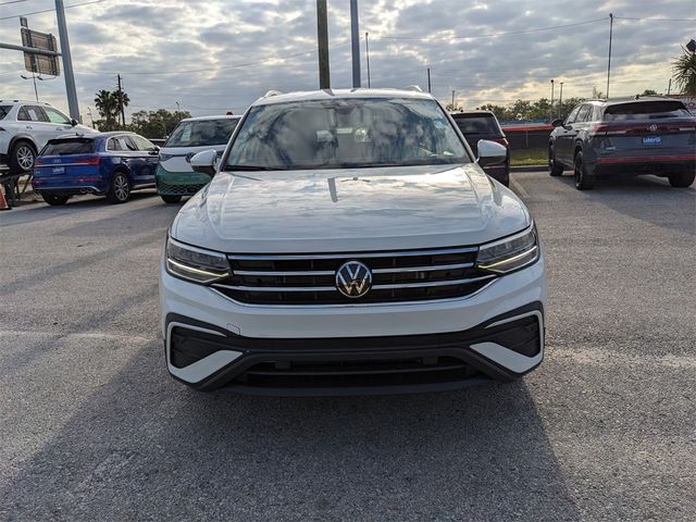 2024 Volkswagen Tiguan SE