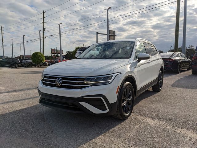 2024 Volkswagen Tiguan SE