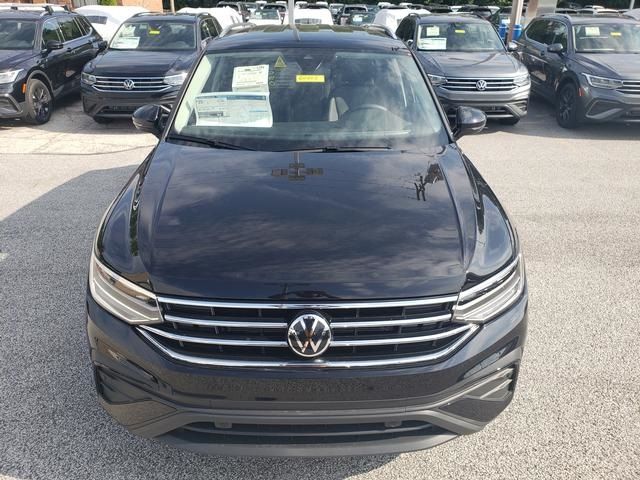 2024 Volkswagen Tiguan SE