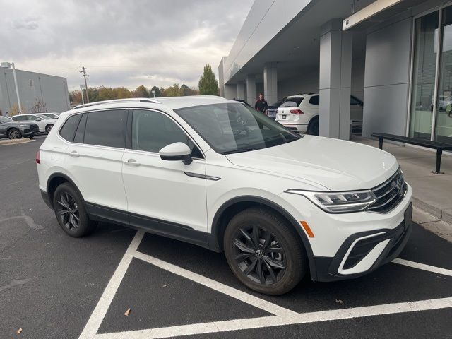 2024 Volkswagen Tiguan SE