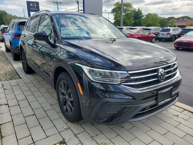 2024 Volkswagen Tiguan SE