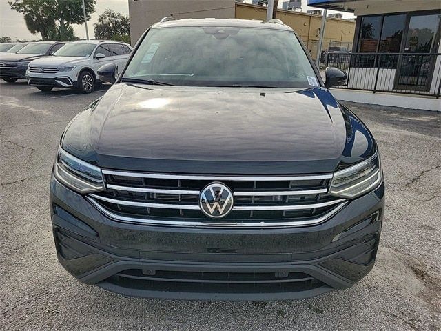 2024 Volkswagen Tiguan SE