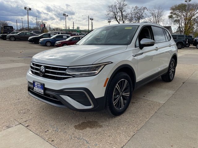 2024 Volkswagen Tiguan SE