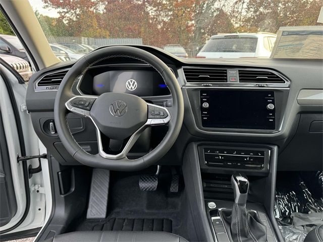 2024 Volkswagen Tiguan SE