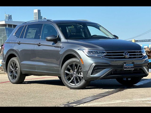 2024 Volkswagen Tiguan SE