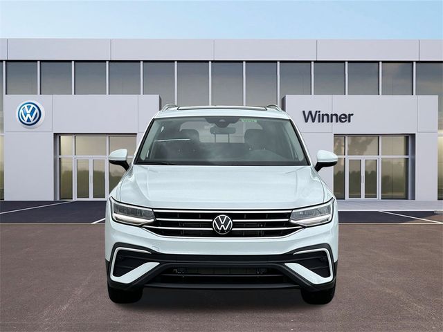 2024 Volkswagen Tiguan SE