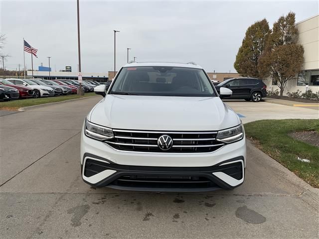 2024 Volkswagen Tiguan SE