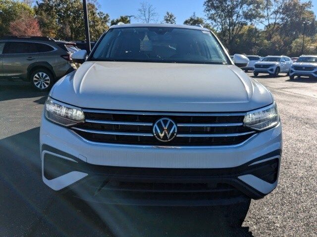 2024 Volkswagen Tiguan SE