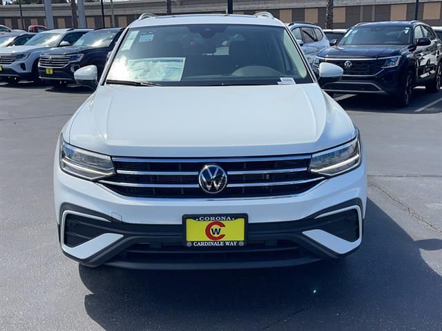 2024 Volkswagen Tiguan SE