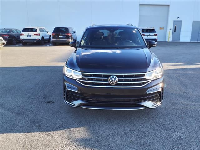 2024 Volkswagen Tiguan SEL R-Line