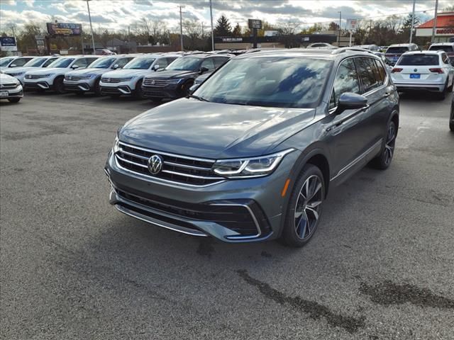 2024 Volkswagen Tiguan SEL R-Line