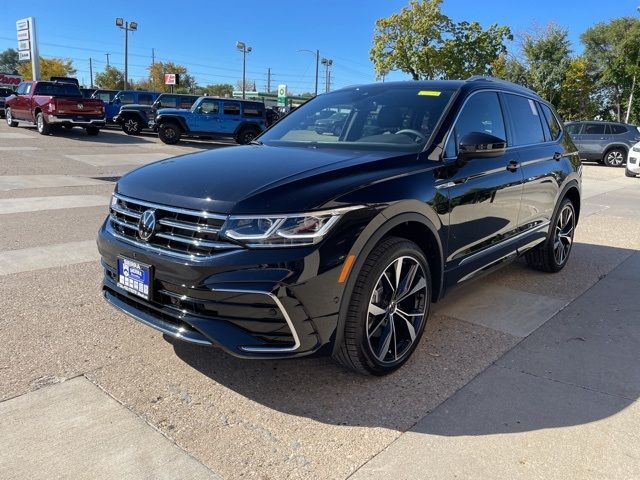 2024 Volkswagen Tiguan SEL R-Line