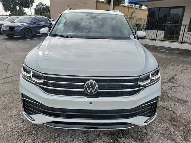 2024 Volkswagen Tiguan SEL R-Line